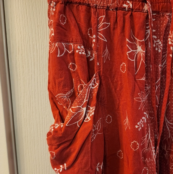 Urban Outfitters pants - women's size S - Picture 3 of 8